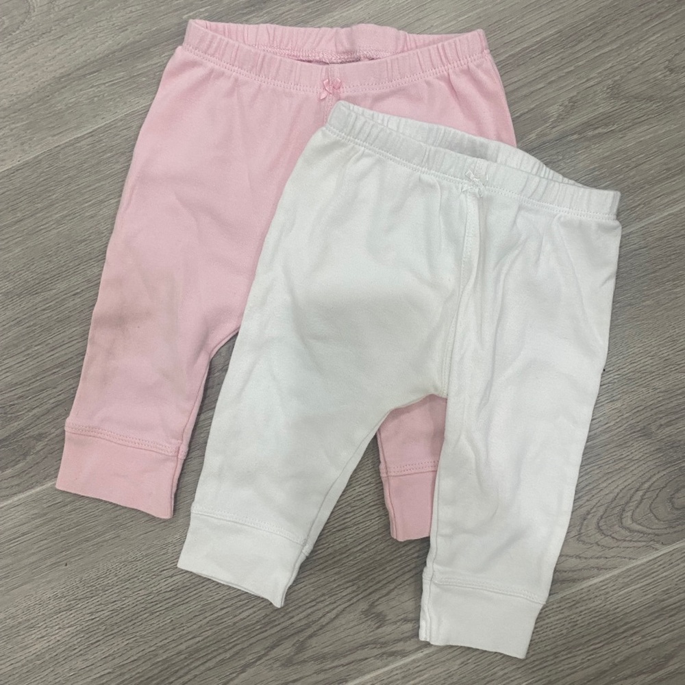 Carter’s 6 months old pants